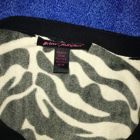 Betsy Johnson Sweater! - Picture 2 of 2